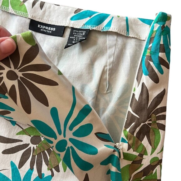 Express Stretch Mini Skirt Size 9/10 Floral With Free NWT Blue Tank Top Large - Picture 6 of 12